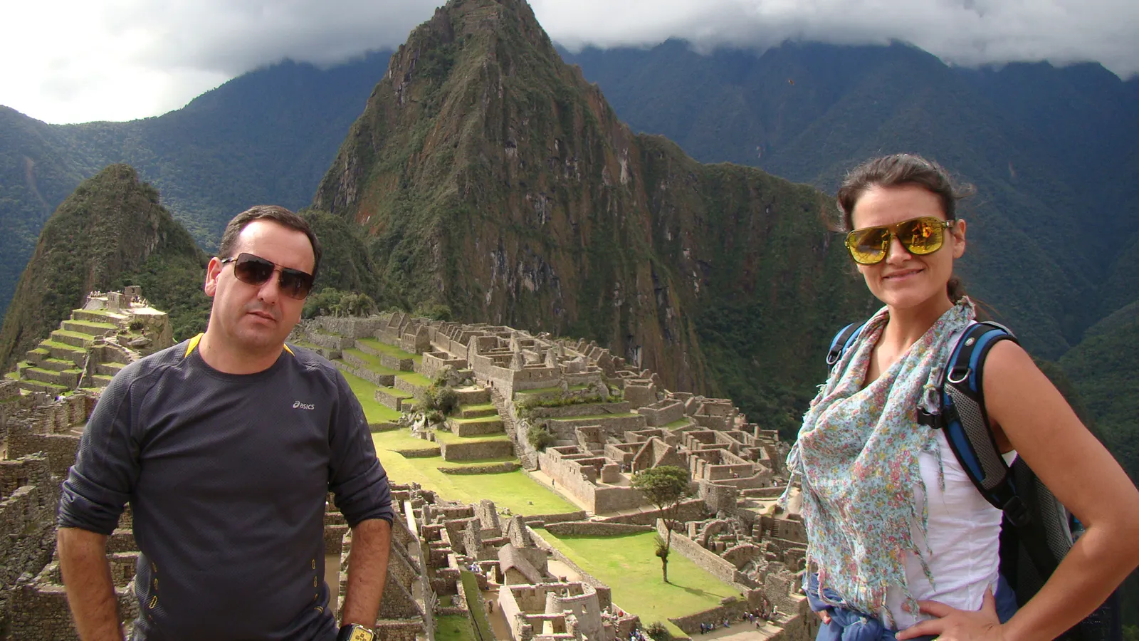 turistas en machu picchu