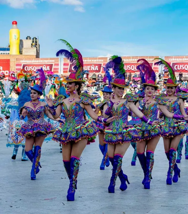 puno, womans dancing