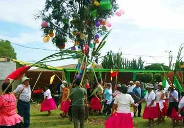 Dancing around an Humisha in Iquitos, Peru