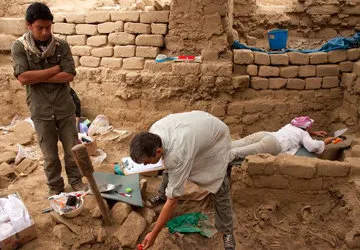 Unearthing an untouched royal Wari tomb in Peru