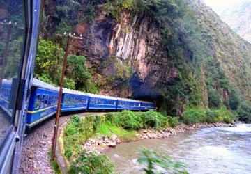 Train from Cusco to Aguas Calientes / Machu Picchu