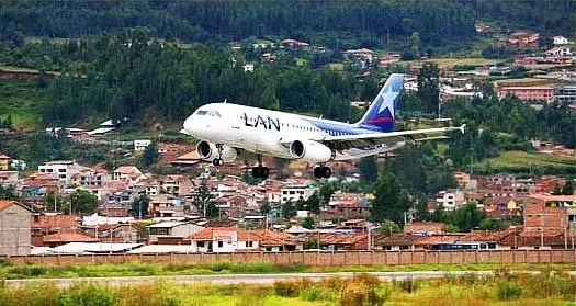 Domestic flight landing at Velasco Astete Airport in Cusco.