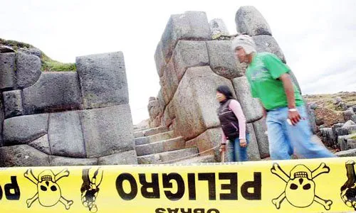Sacsayhuaman Fortress declared in a state of emergency.