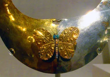 Gold and Silver Moche Nosering