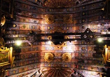 An entirely covered ceiling at San Pedro Church