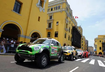 Finalizando el Dakar 2012 en Lima 
