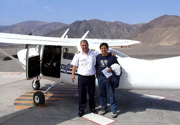 Preparandose para el sobrevuelo de las lineas de Nazca