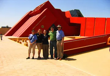 Afueras del museo de las Tumbas Reales de Sipán