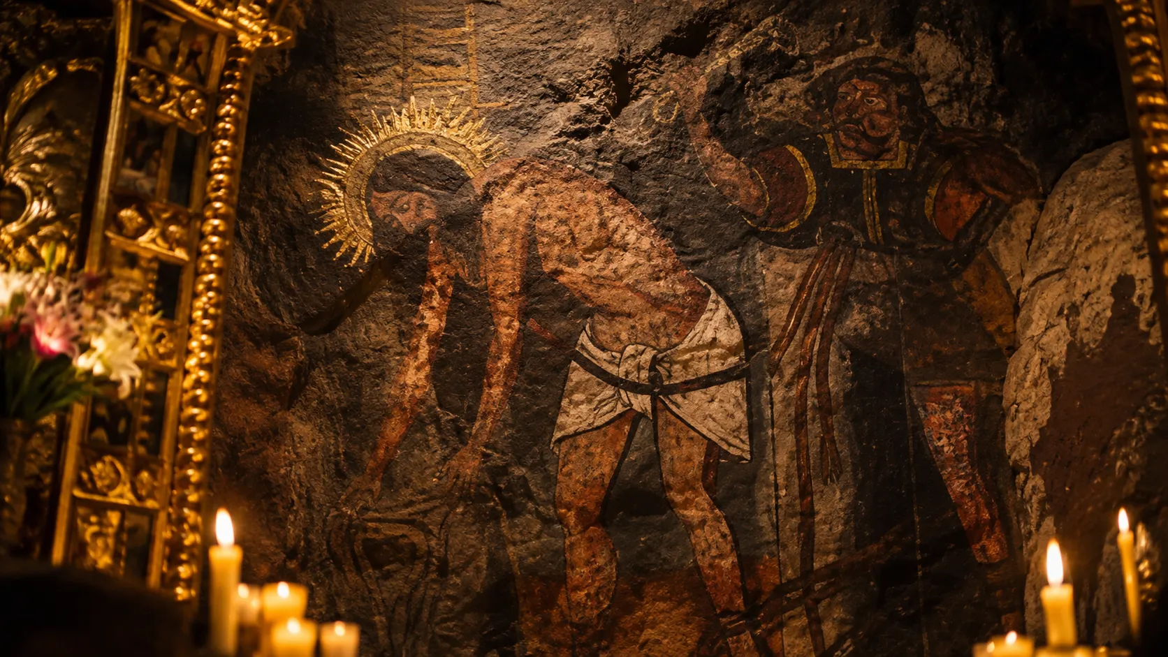 Señor de Huanca paint in the rock