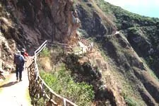 Porteadores cargando el equipaje, Choquequirao
