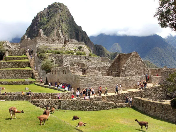 Machu Picchu Overnight