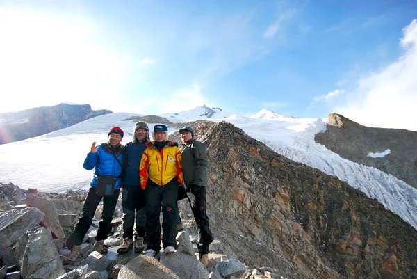 Climbing Huayna Potosi