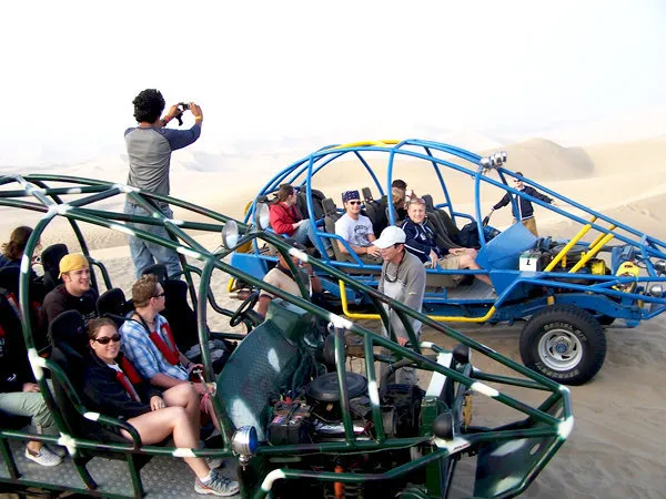 Sandboarding White Hill