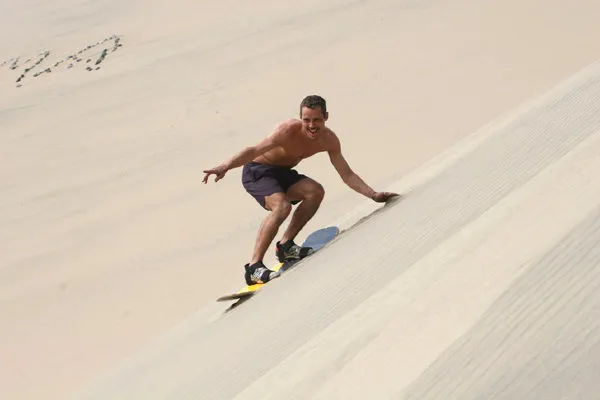 Sandboarding White Hill