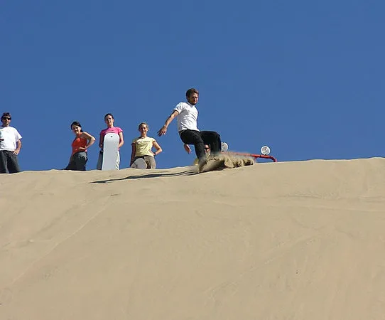 Sandboarding White Hill