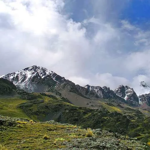 Cover photo. Snowy peak of Tuni Pico Austria near La Paz, Bo