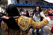 As Festas da Virgen del Carmen em Paucartambo, Cusco.